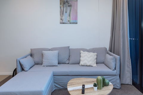 Airtrip Apartments On Deshon St - Darwin Holiday 6