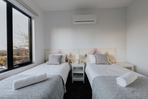 114glen Manor 1 - Darwin Holiday 2