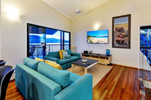 Casuarina Cove 16 Ocean View Deluxe Refurbished 3 Bedroom House Near Marina With Golf Buggy - Darwin Holiday 6