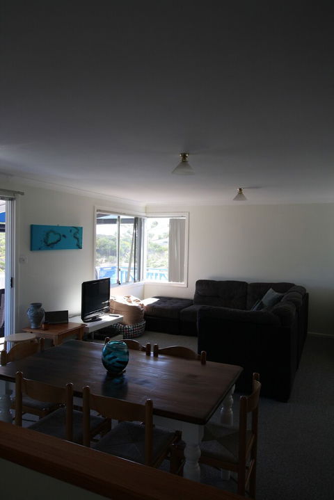 The Beach House Ledge Point - Darwin Holiday 1