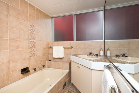 Sandbar Unit 401 - Darwin Holiday 3