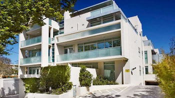 Apartment On Broadway - Darwin Holiday 5
