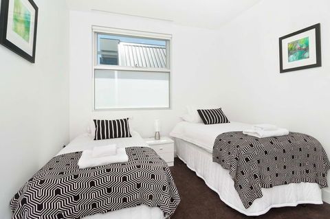 Apartment On Broadway - Darwin Holiday 1