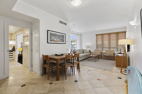 Perfect Location In Hastings Street Unit 134 Laguna On Hastings 32 Hastings Street - Darwin Holiday 4
