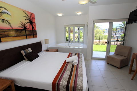 Beachside Apartment 5 - Darwin Holiday 3