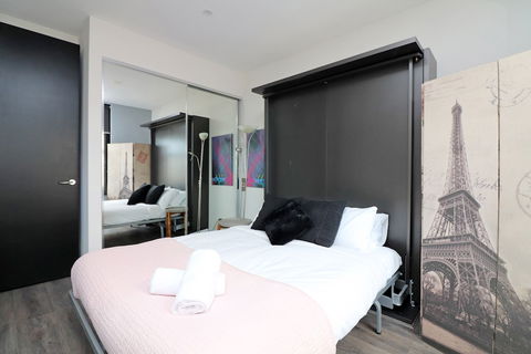 Degraves Hidden Gem- Rejuvenate Stays - Darwin Holiday 6