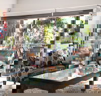 Arabella Meadows - Darwin Holiday