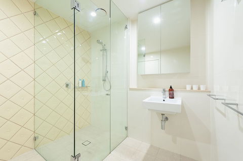 Stunning Potts Point Apartment - Darwin Holiday 1