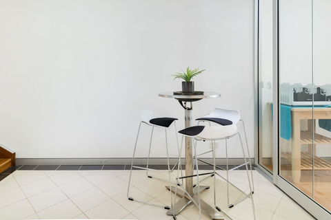 Studio 64 Oyster Bay Modern 3 Bedroom - Darwin Holiday 4