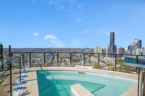 FV Dream 2 BED Apt+ Pool+ Free Parking Qfv211-16 - Darwin Holiday 2
