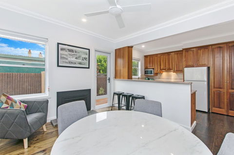 Fieldings Lair - Darwin Holiday 6