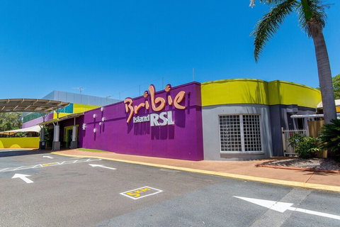 Great Views Ground Floor Unit Clearview Apartments South Esplande Bongaree - Darwin Holiday 2