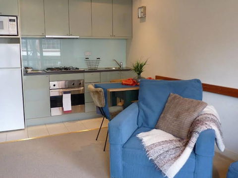 Market Square Melbourne Accommodation - Darwin Holiday 0