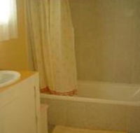 Coras Gypsum Cottage - Darwin Holiday