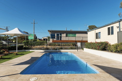 Crestview Tourist Park - Darwin Holiday 1