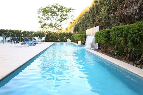 Springfield Lakes Boutique Hotel - Darwin Holiday 3