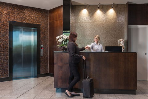 Springfield Lakes Boutique Hotel - Darwin Holiday 6