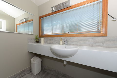 Edinburgh Gallery Bed & Breakfast - Darwin Holiday 4