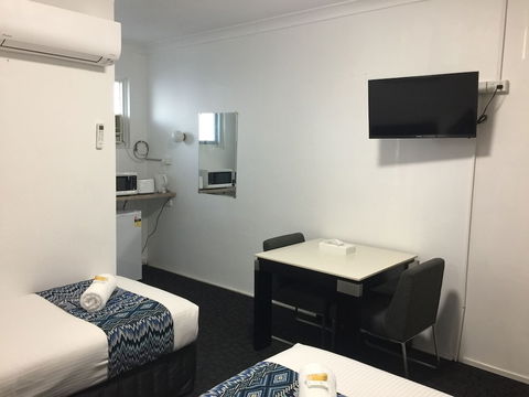 Newcastle Motel - Darwin Holiday 6