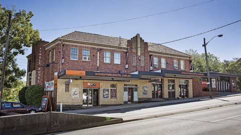 Nightcap At Pymble Hotel - Darwin Holiday 1