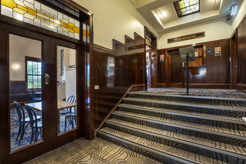 Nightcap At Pymble Hotel - Darwin Holiday 4