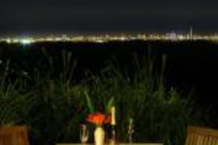 Mount Tamborine QLD Darwin Holiday