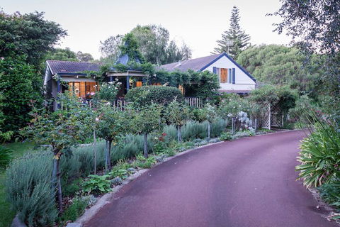 Rosewood Guesthouse - Darwin Holiday 1