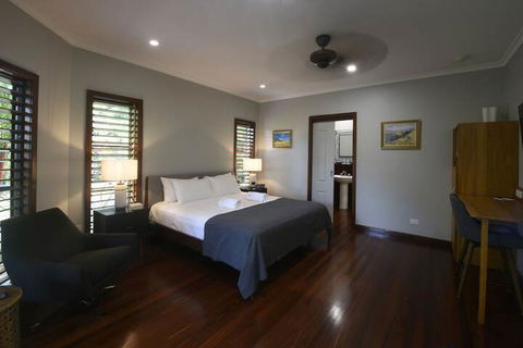 Sealords - Darwin Holiday 5