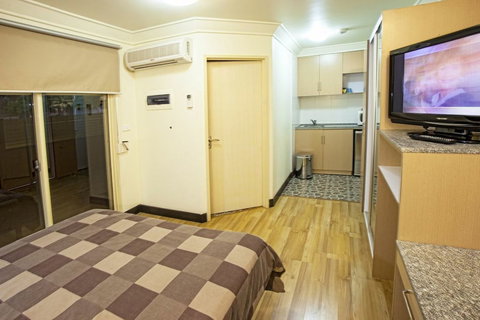 Cattrall Park Motel - Darwin Holiday 2