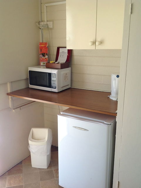 Sunraysia Motel & Holiday Apartments - Darwin Holiday 4
