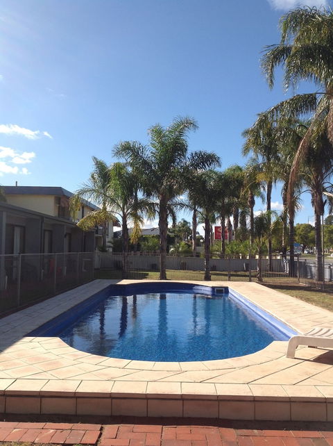 Sunraysia Motel & Holiday Apartments - Darwin Holiday 2