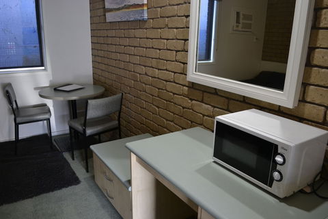 Surf City Motel - Darwin Holiday 6