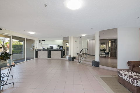 Burleigh Esplanade Apartments - Darwin Holiday 6