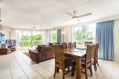 La Grande Apartments Broadbeach - Darwin Holiday 1