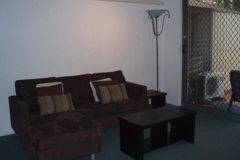 Coolamon Apartments - Darwin Holiday 7