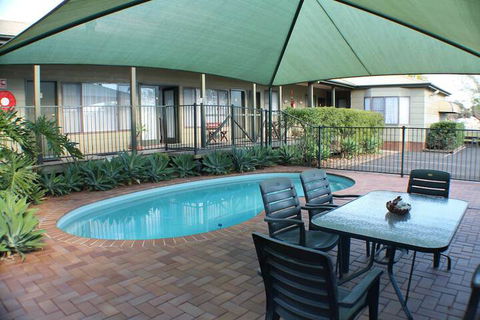 Lake Forbes Motel - Darwin Holiday 3