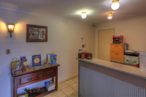 Wondai Colonial Motel - Darwin Holiday 1