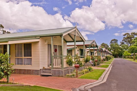 Warragul Gardens Holiday Park - Darwin Holiday 0