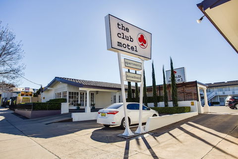 Club Motel - Darwin Holiday 2