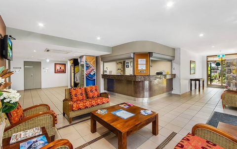 Waters Edge The Strand - Darwin Holiday 6