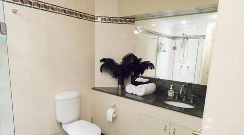 Darling Harbour Getaway - Darwin Holiday 5