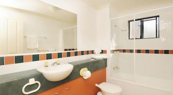 Nautilus Holiday Apartments - Darwin Holiday 5