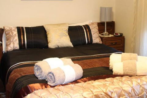 Sunset Retreat - Darwin Holiday 6