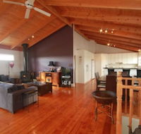 Pelican Sands Bed  Breakfast - Darwin Holiday