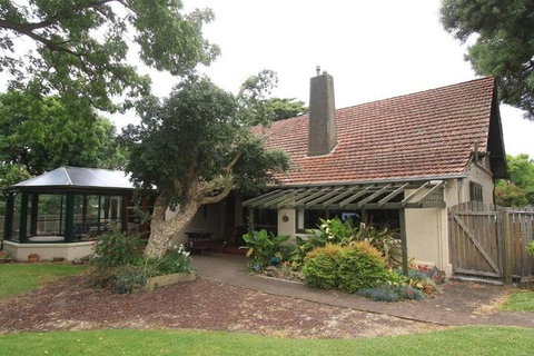 COLWYN HOUSE & STABLE COTTAGE B B - Darwin Holiday 3