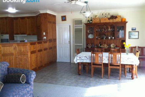 Birches Luxury Spa Chalets - Darwin Holiday 2
