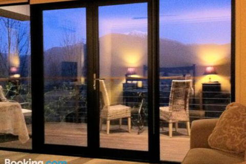 Birches Luxury Spa Chalets - Darwin Holiday 0