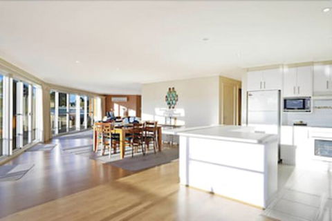 Waterview Luxury Apartments - Darwin Holiday 7