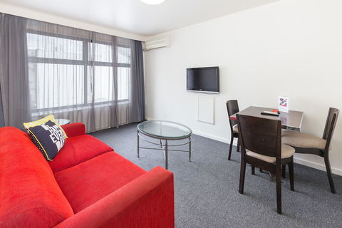 City Edge Serviced Apartments East Melbourne - Darwin Holiday 1