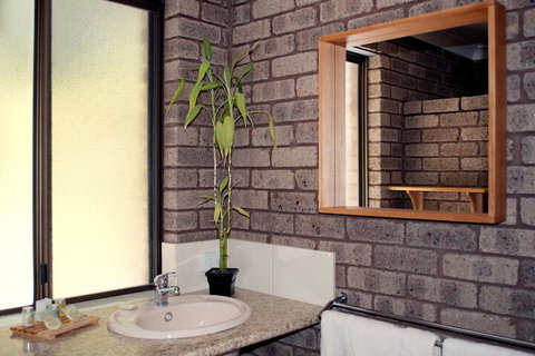 Caves Road Chalets - Darwin Holiday 5